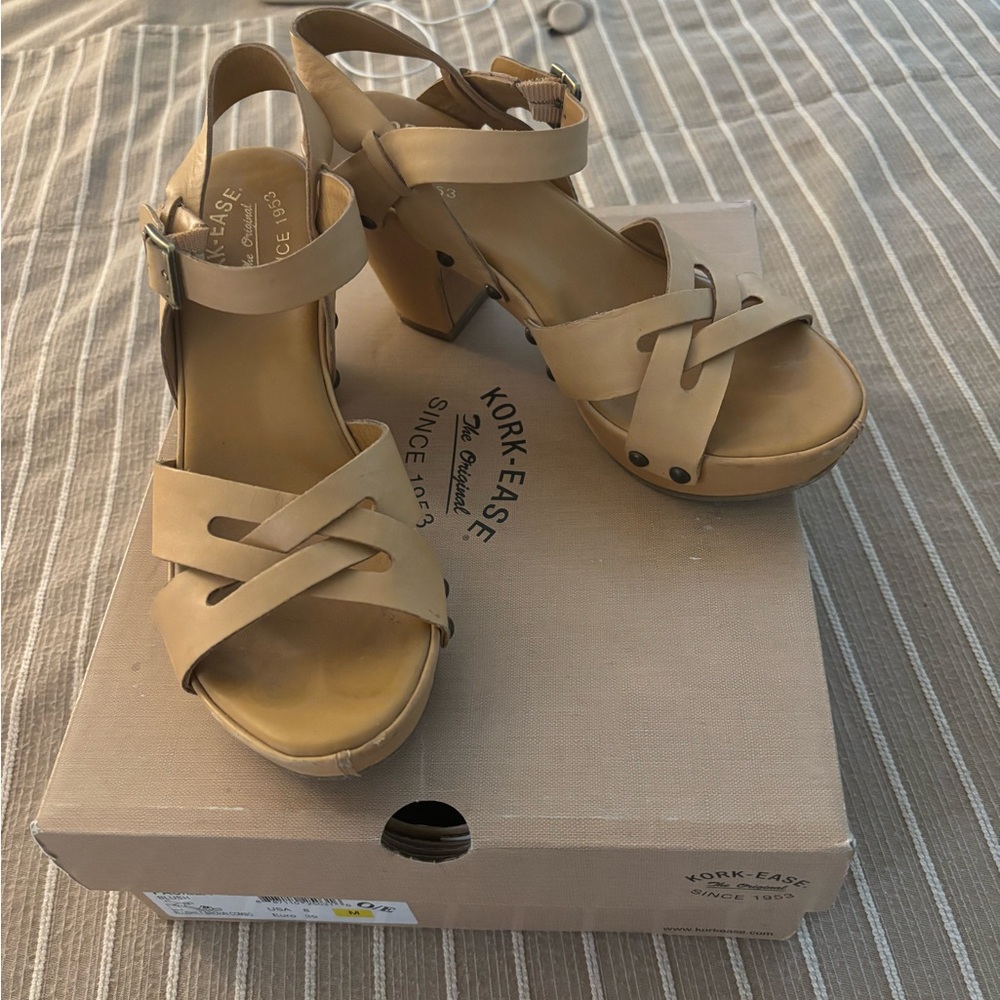 Kork-Ease Clog Sandals in Cream colored - Picture 3 of 8
